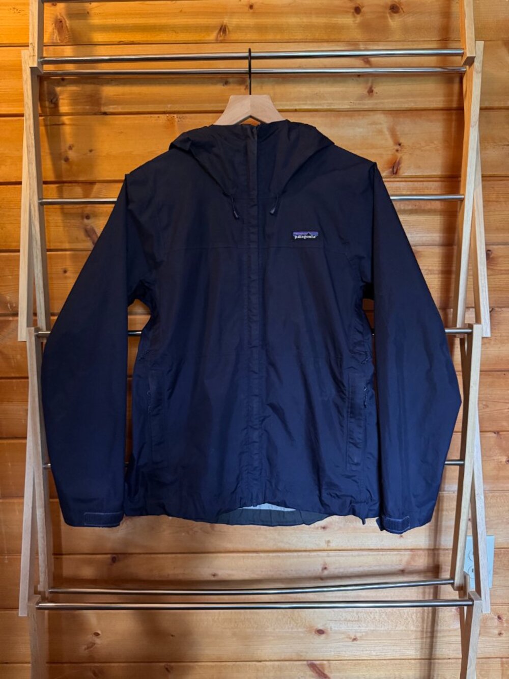 Patagonia Women's Torrentshell 2.5L Rain Jacket - Classic Navy, Small